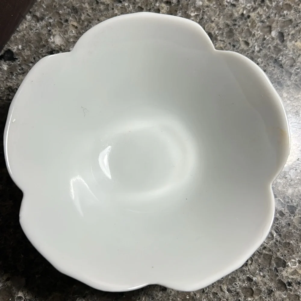 Pier 1 vintage lotus bowls - 2 total